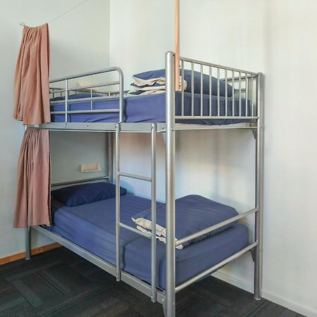 Хостел Metro Adventurer Backpackers Окленд Экстерьер фото